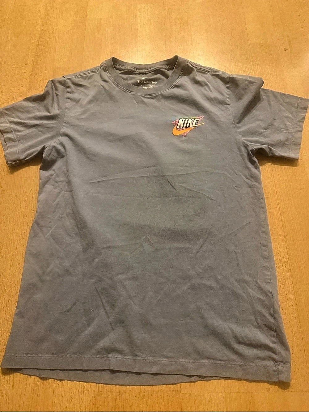 Nike The Nike Tee Pug Dog Sunglasses Surf Graphic T-Shirt S